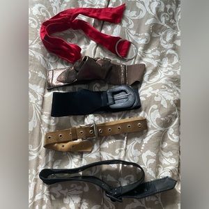 Lot of belts
